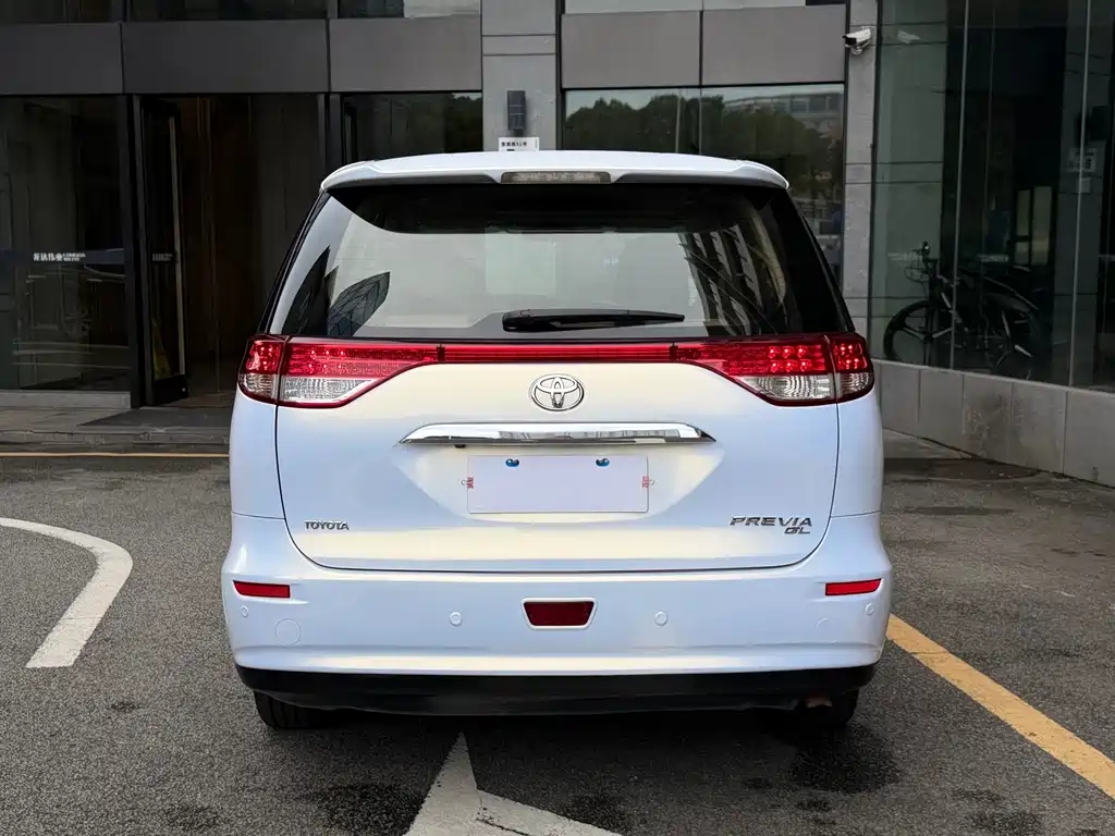 Toyota Previa — миниатюра 19
