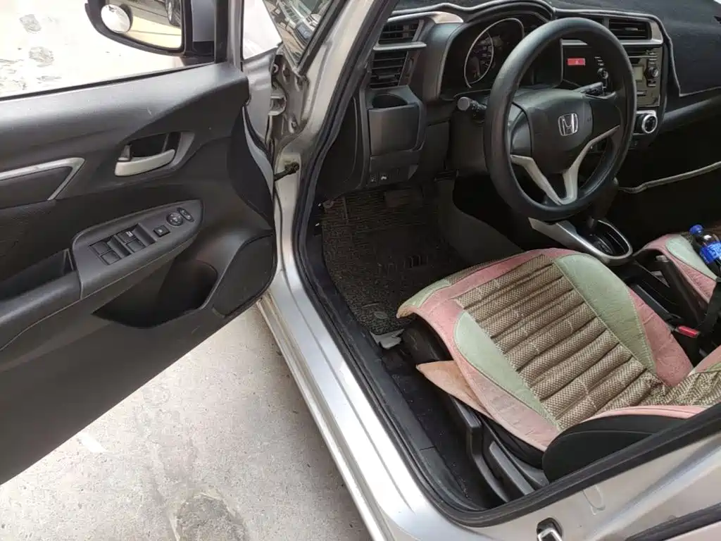 Honda Fit — миниатюра 16