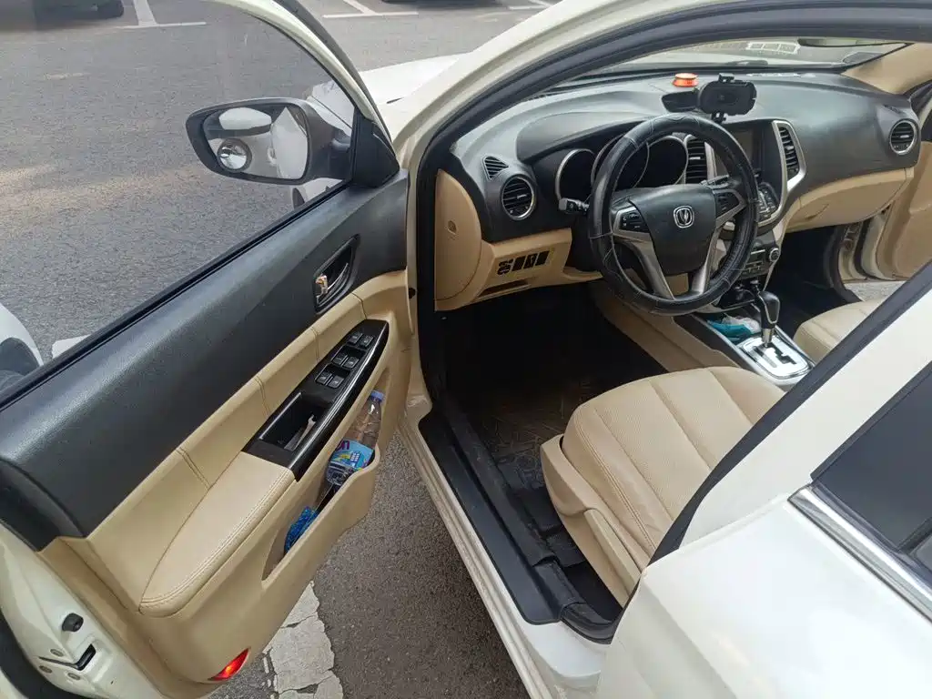 Changan Eado — миниатюра 13