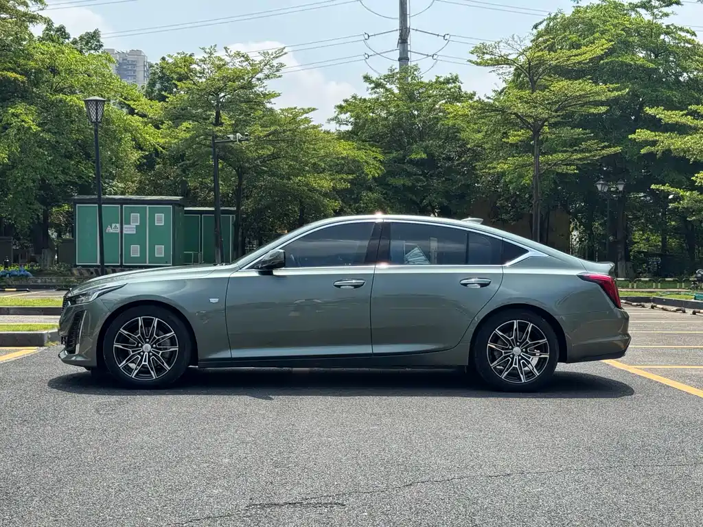 Cadillac CT5 2022 28T Luxury （ Standard ）