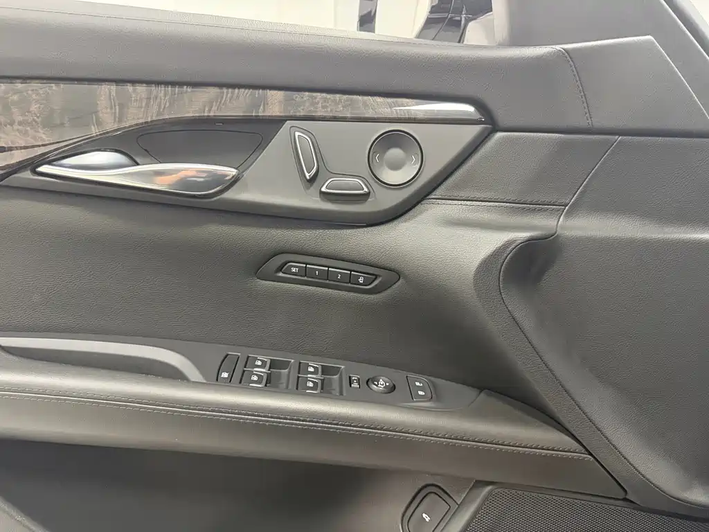 Cadillac CT6 — миниатюра 10