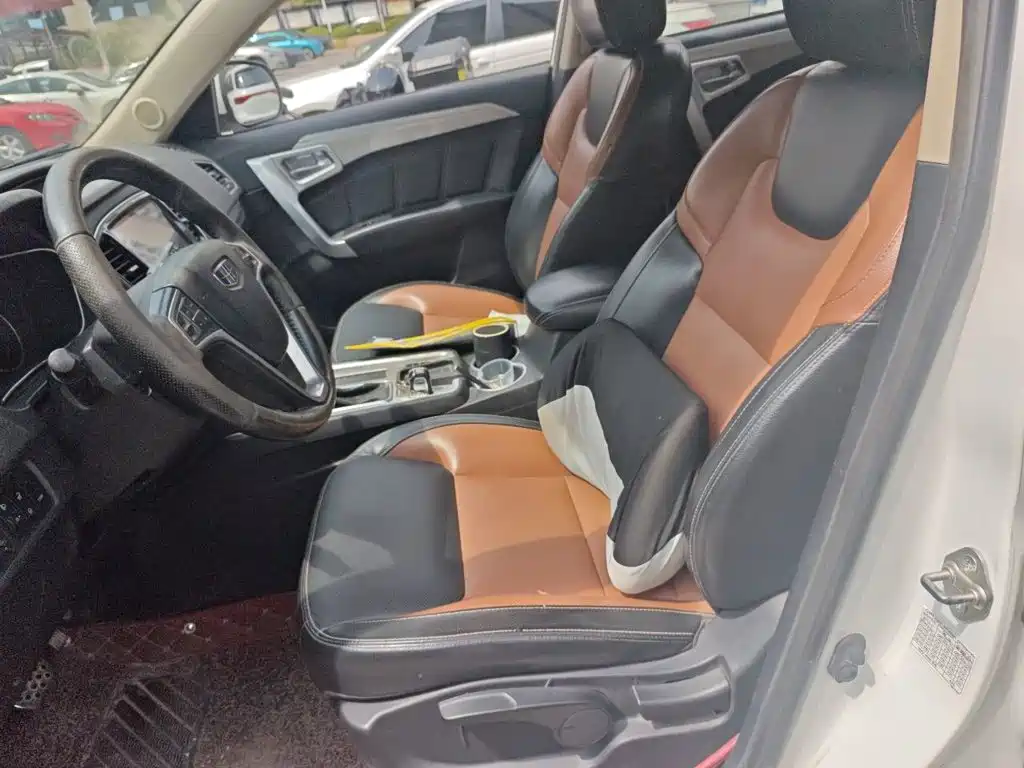 Geely Vision X6 — миниатюра 11