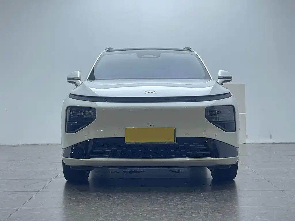 XPeng G9 — миниатюра 2