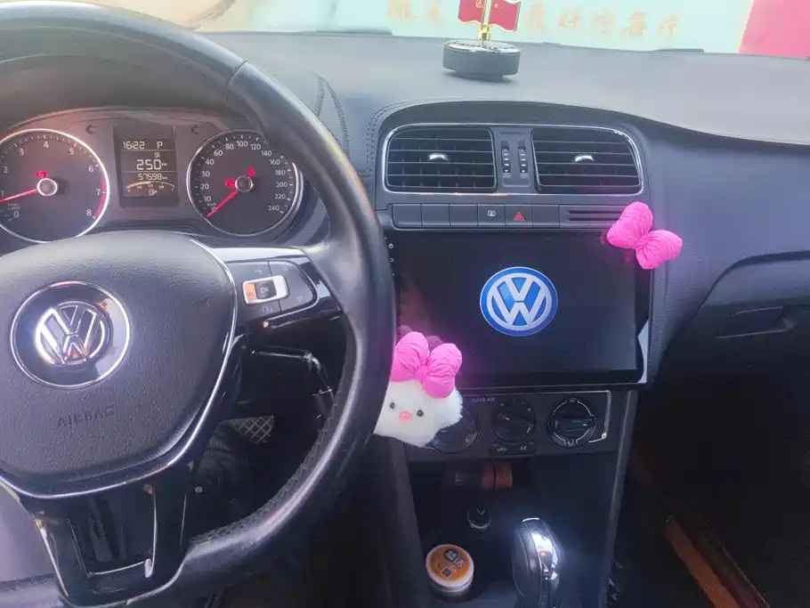 Volkswagen Polo — миниатюра 12