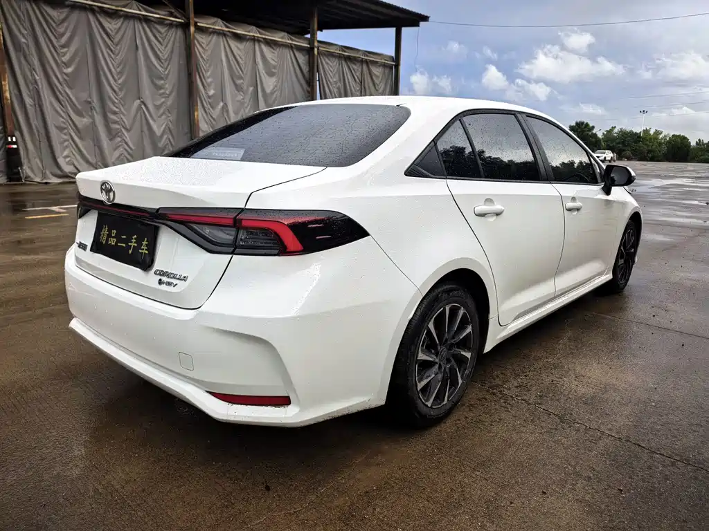 Toyota Corolla — миниатюра 12