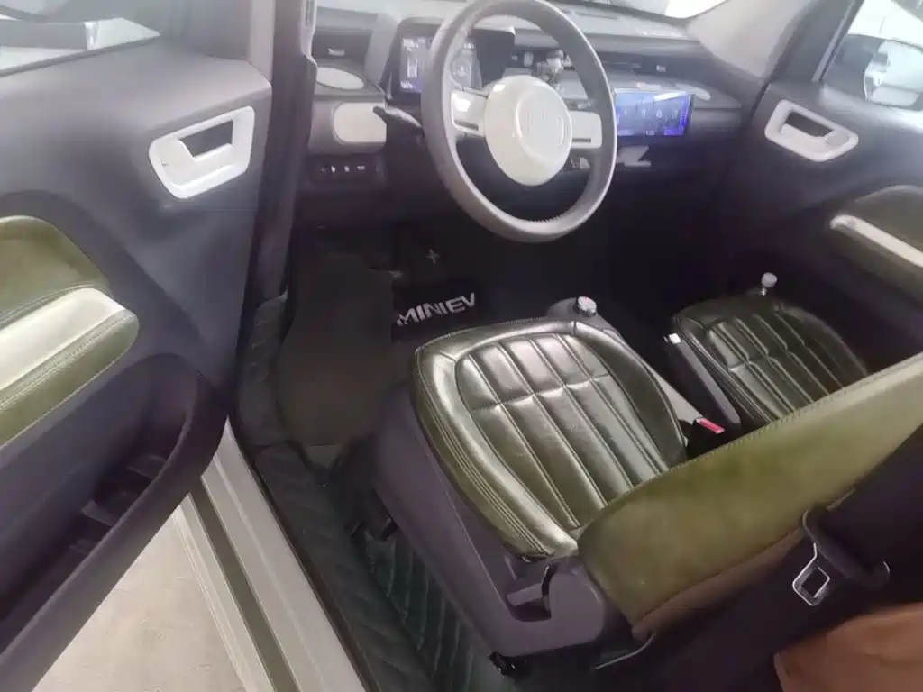 Wuling MINIEV — миниатюра 16