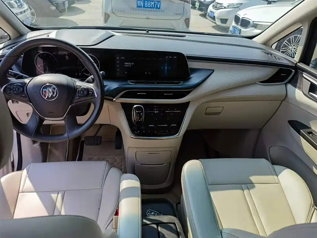 Buick GL8 — миниатюра 4
