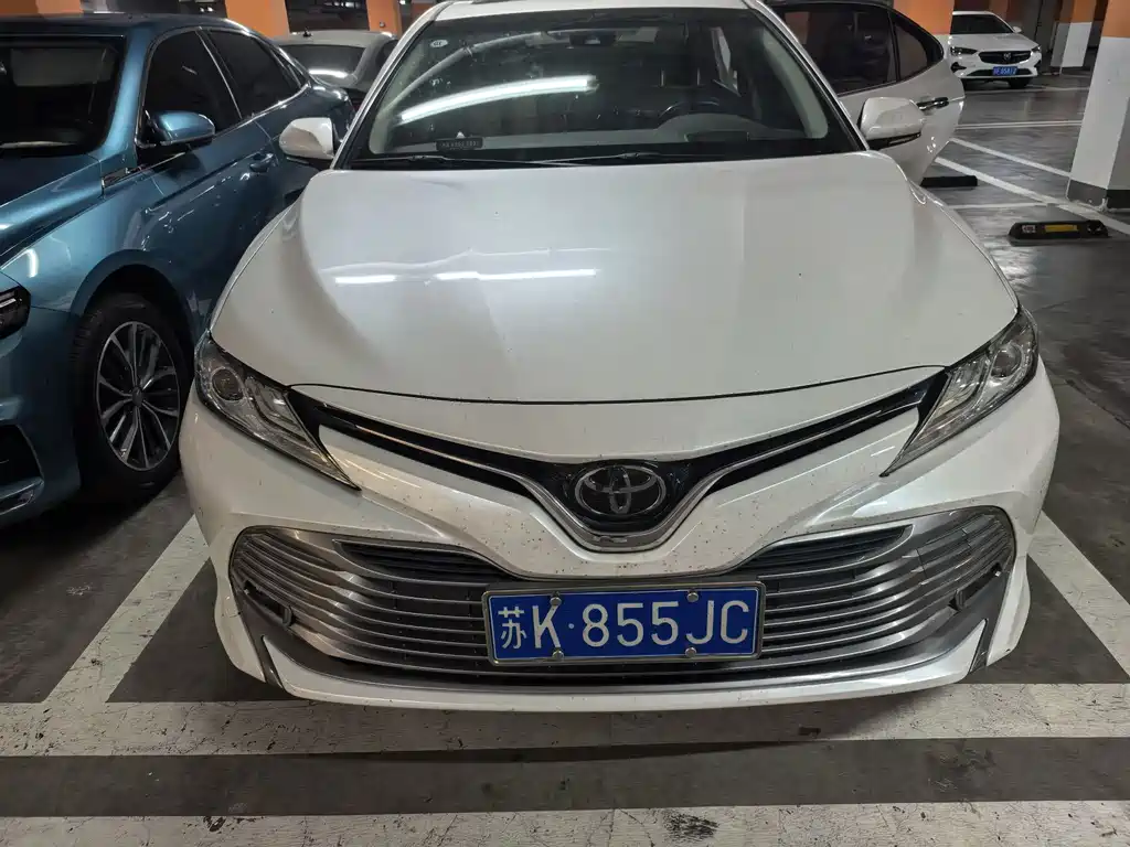 Toyota Camry — миниатюра 2