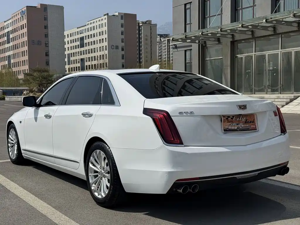 Cadillac CT6 — миниатюра 4