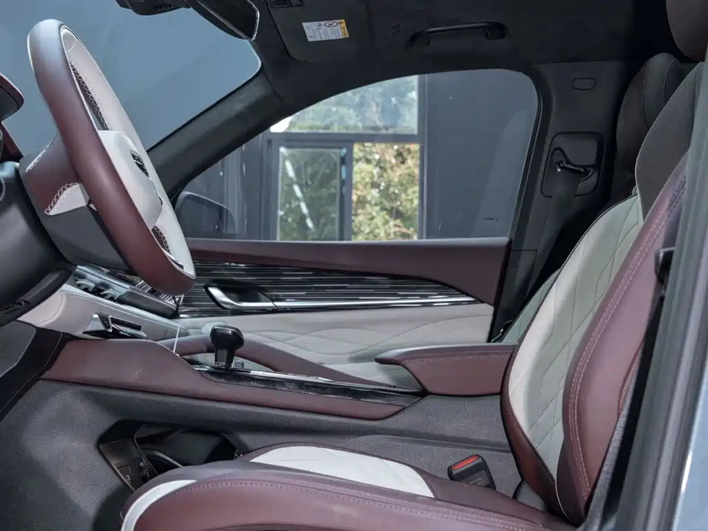 Geely Xingyue L — миниатюра 11