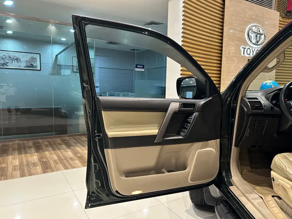 Toyota Prado (Import) — миниатюра 7