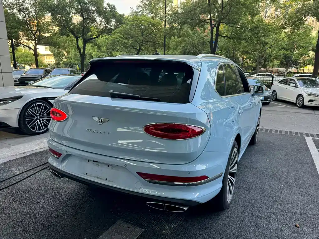 Bentley Bentayga PHEV — миниатюра 3