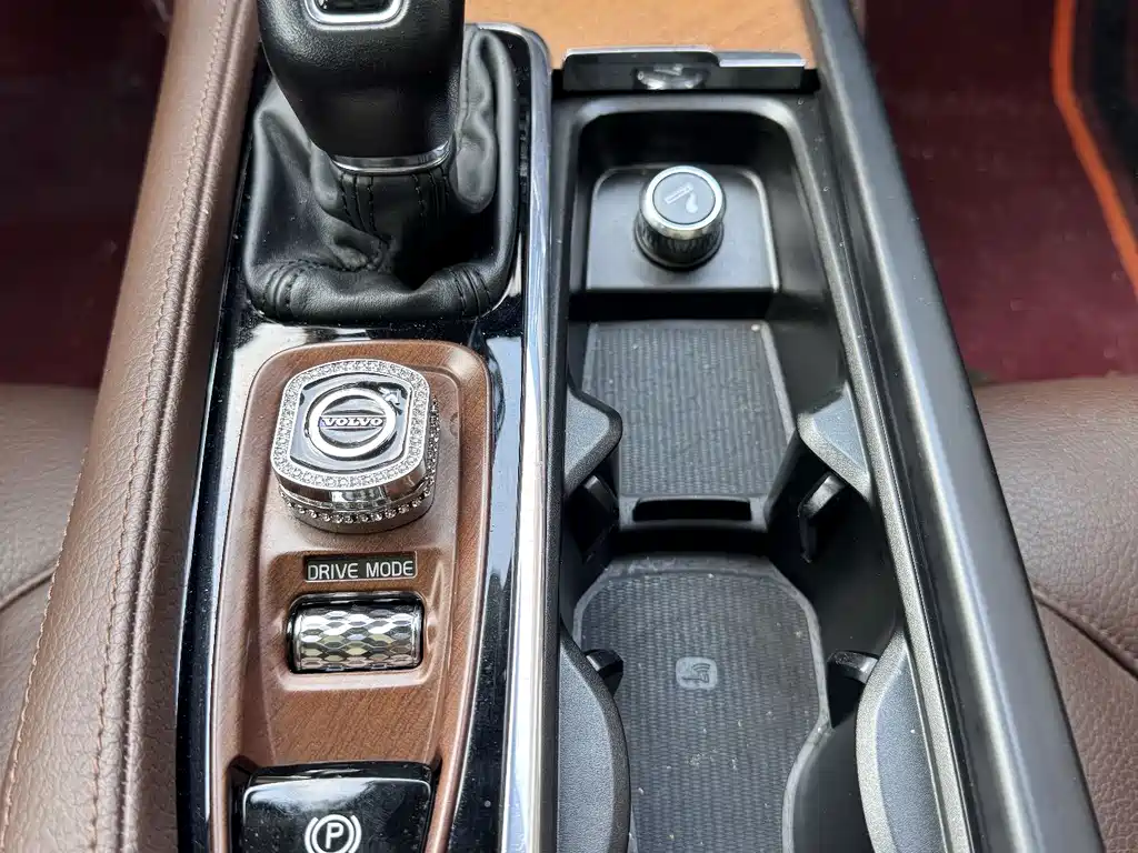 Volvo S90 — миниатюра 8