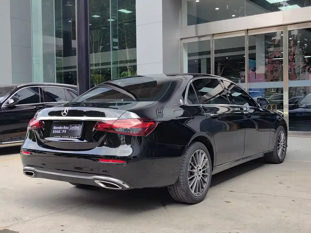 Mercedes-Benz E-Class E 2023 E 260 L