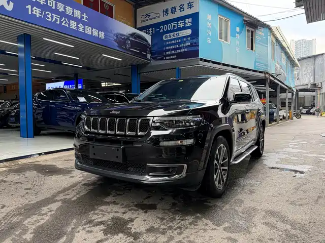 JEEP GRAND COMMANDER