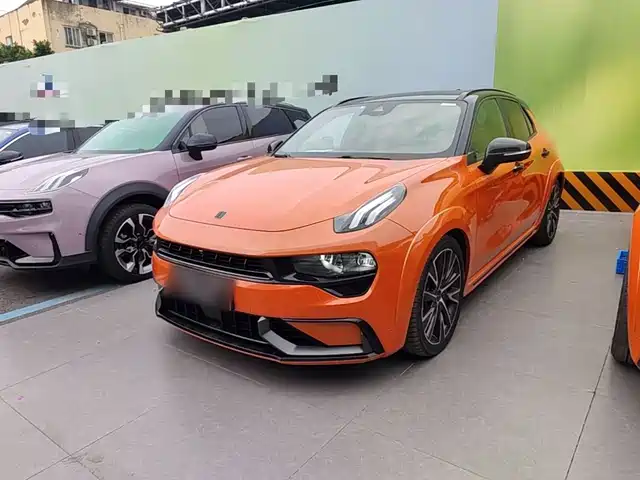 2022 Lynk & Co 02