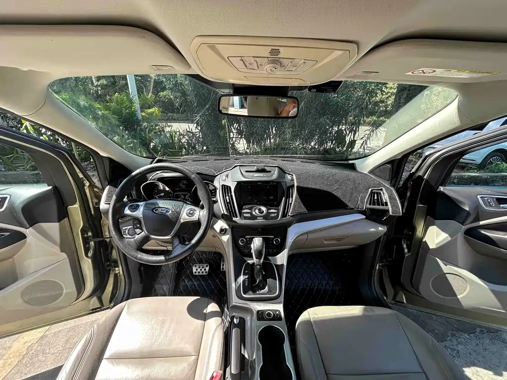 Ford Kuga — миниатюра 13
