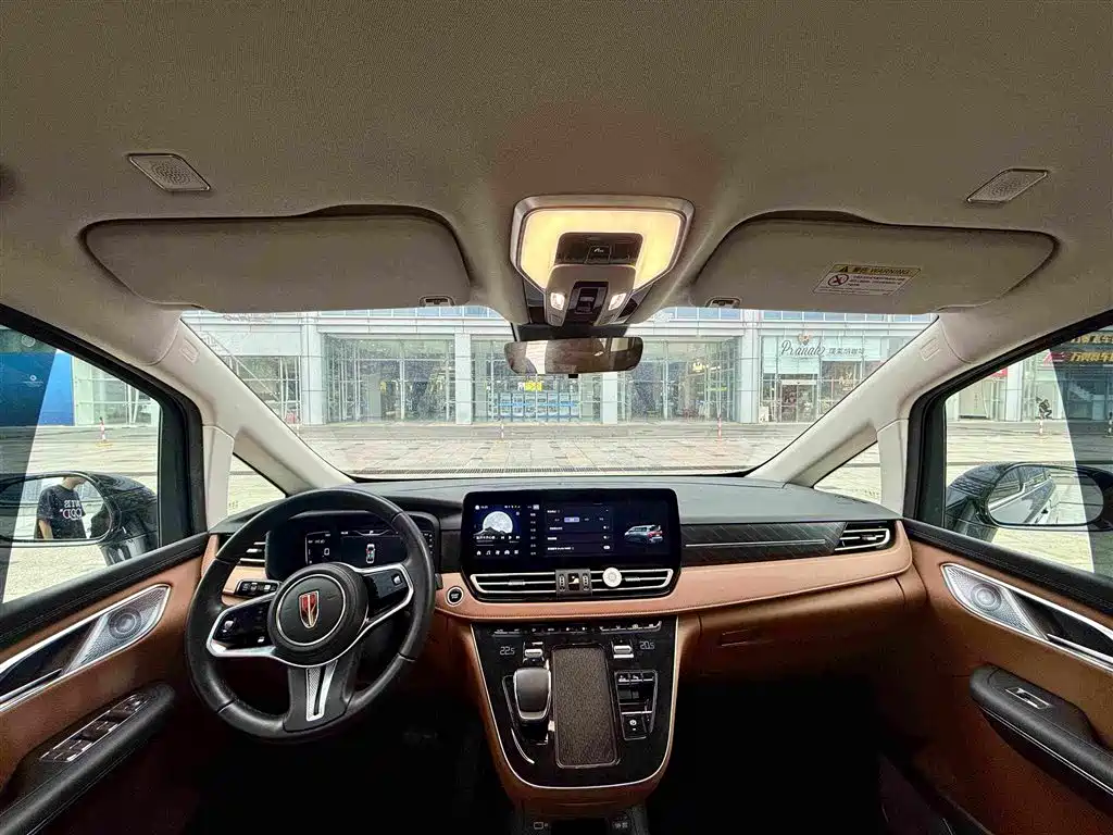 Hongqi Hongqi HQ9 PHEV — миниатюра 6