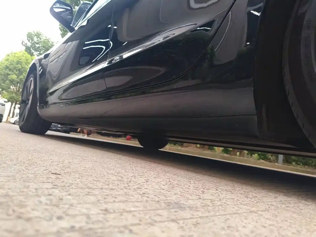 Tesla Model 3 — миниатюра 22