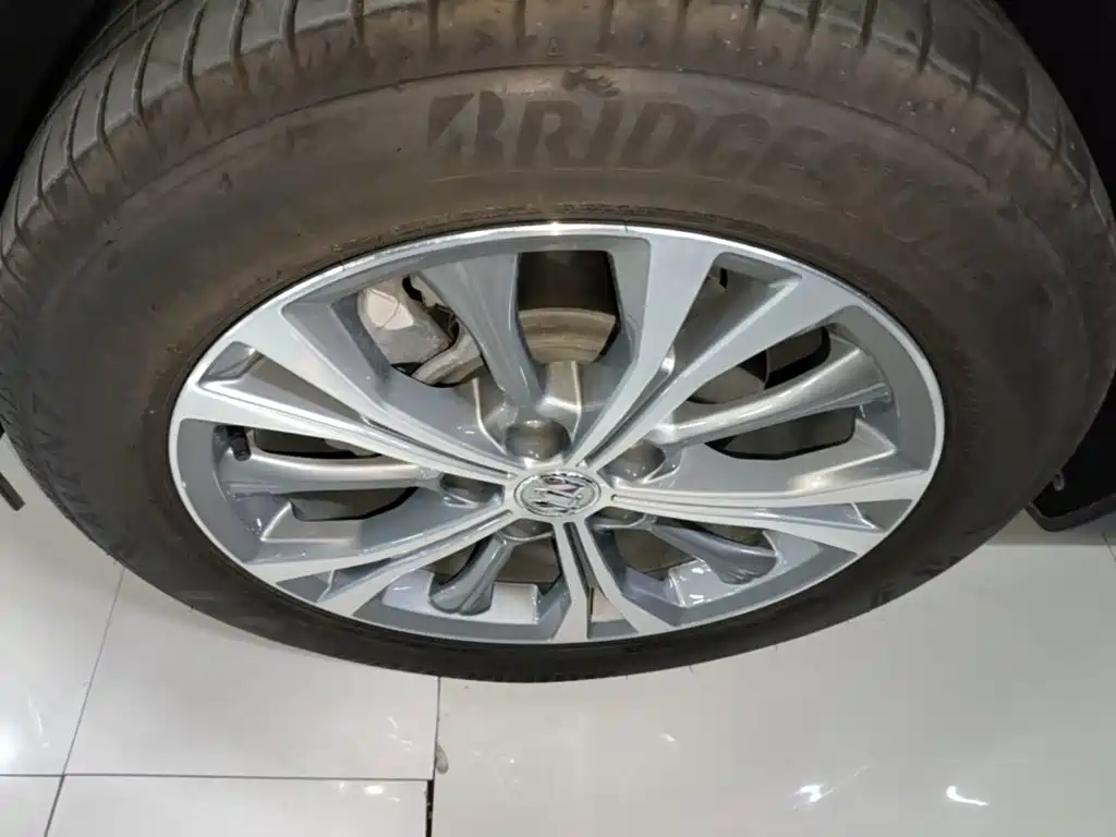 Buick Envision Plus — миниатюра 22