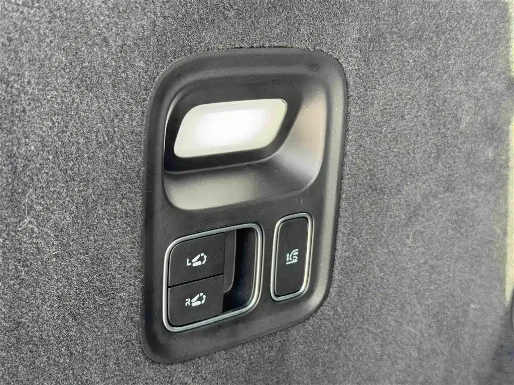 Li Auto Li L9 — миниатюра 23