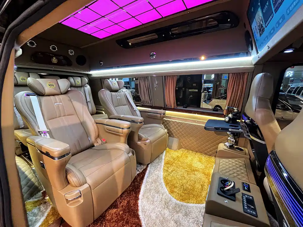 Ford E350 — миниатюра 16