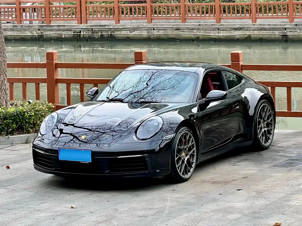 Porsche 911 2020