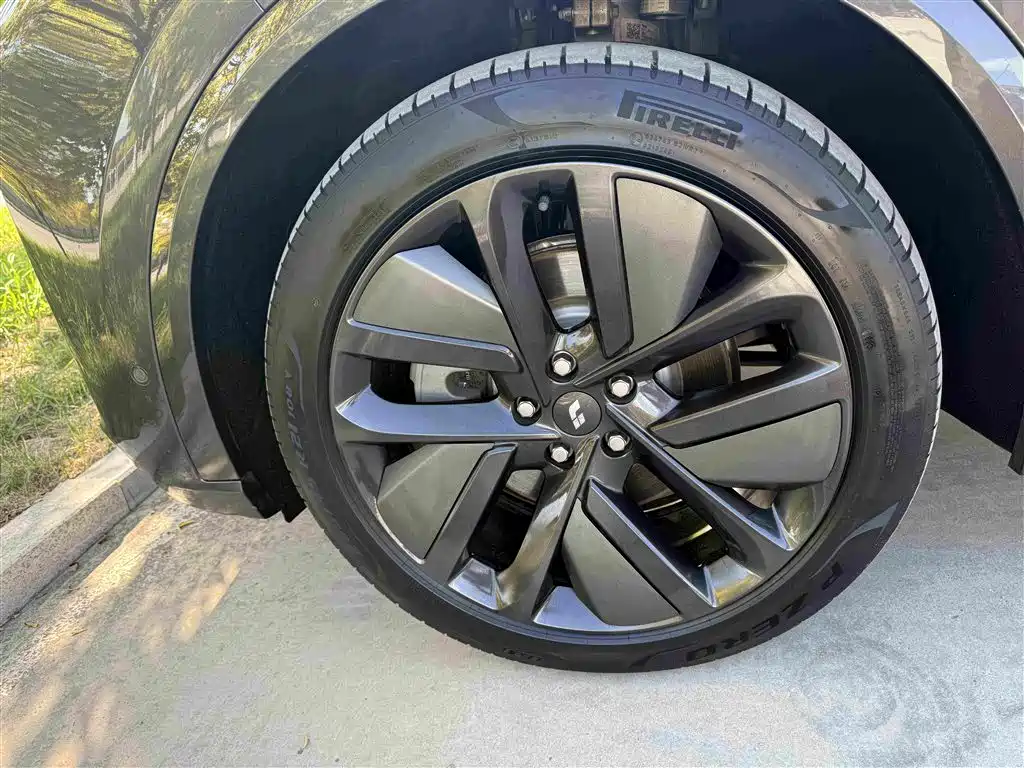 Li Auto Li L9 — миниатюра 4