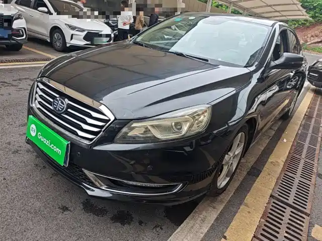 2015 Bestune B70
