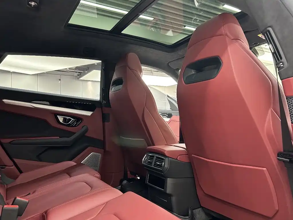 Lamborghini Urus — миниатюра 7