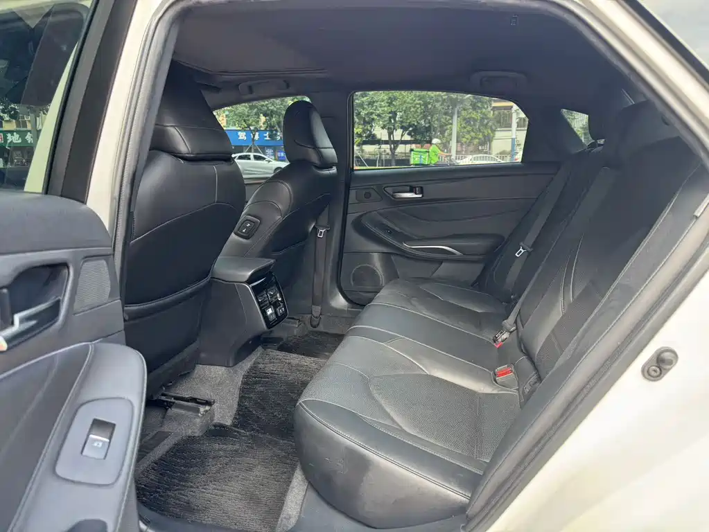 Toyota Avalon — миниатюра 5