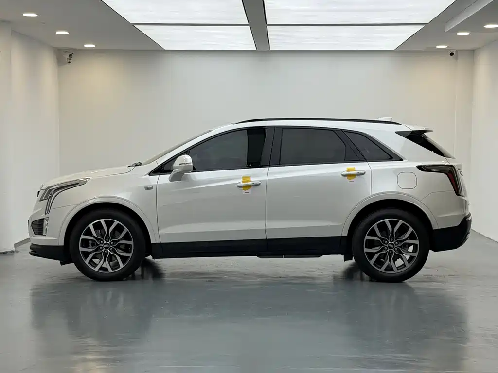 Cadillac XT5 2023 2.0T Luxury