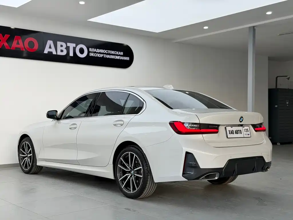 BMW 3 Series — миниатюра 4