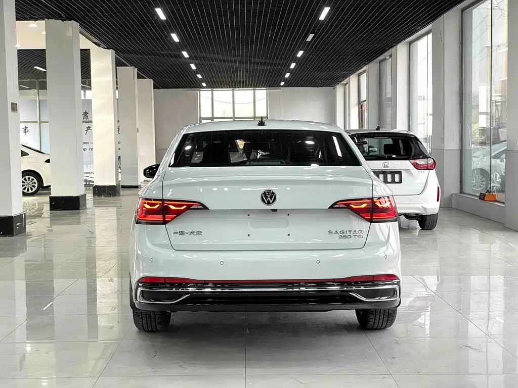 Volkswagen Sagitar — миниатюра 5