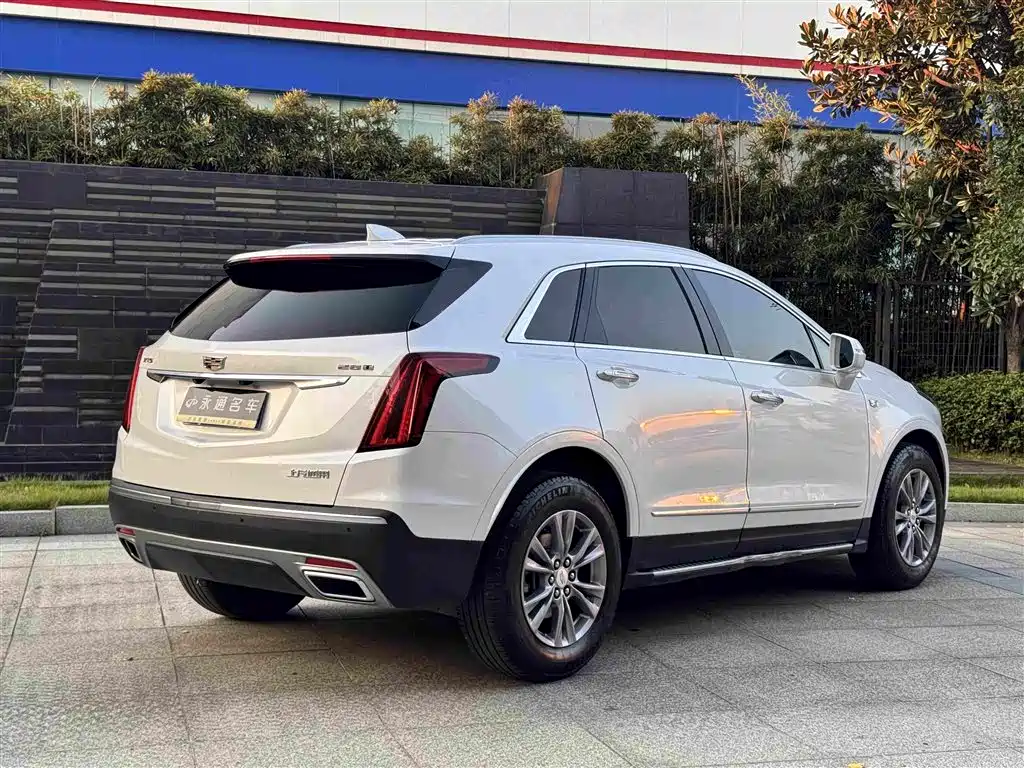 Cadillac XT5 — миниатюра 11