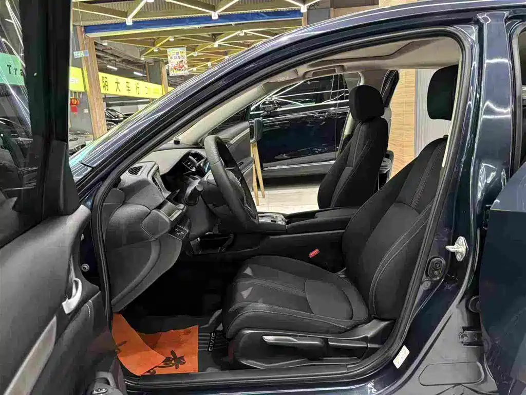 Honda Civic — миниатюра 4