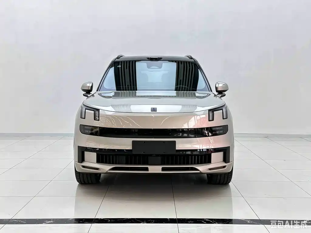 Lynk & Co 900 — миниатюра 2