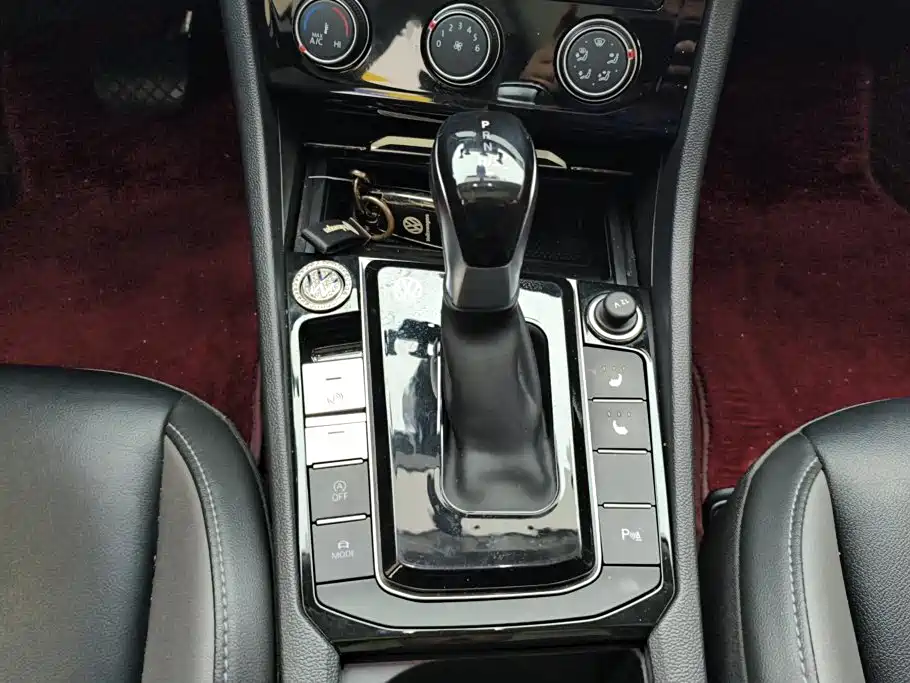 Volkswagen Sagitar — миниатюра 16