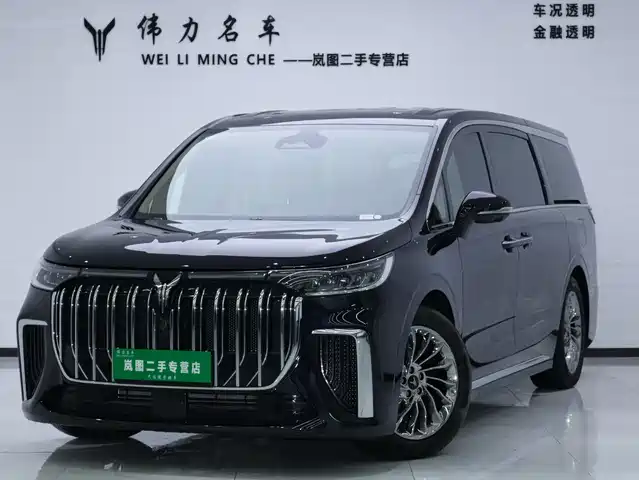 VOYAH LANTU DREAMER 2024