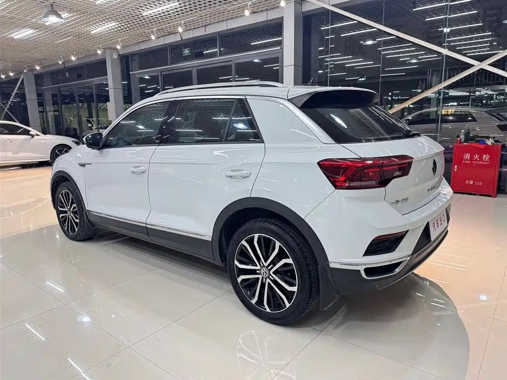 VOLKSWAGEN T ROC EXPLORING SONGS