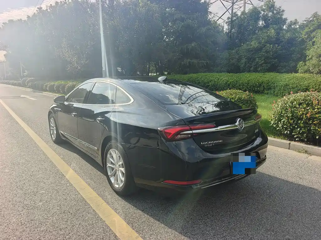 Buick LaCrosse — миниатюра 6