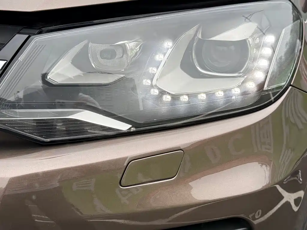 Volkswagen Touareg — миниатюра 18