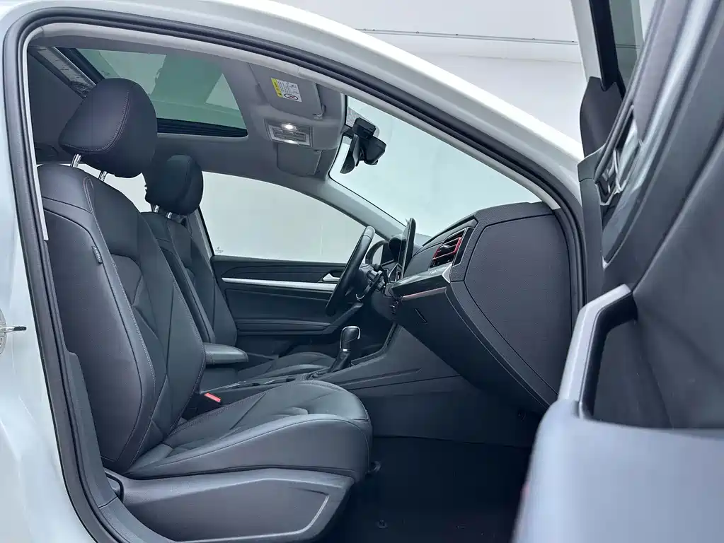 Volkswagen Lavida — миниатюра 8