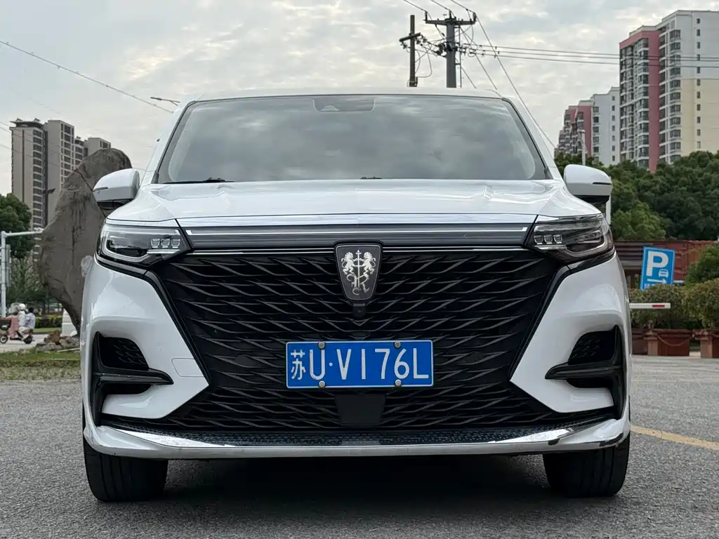 Купить Roewe iMAX8