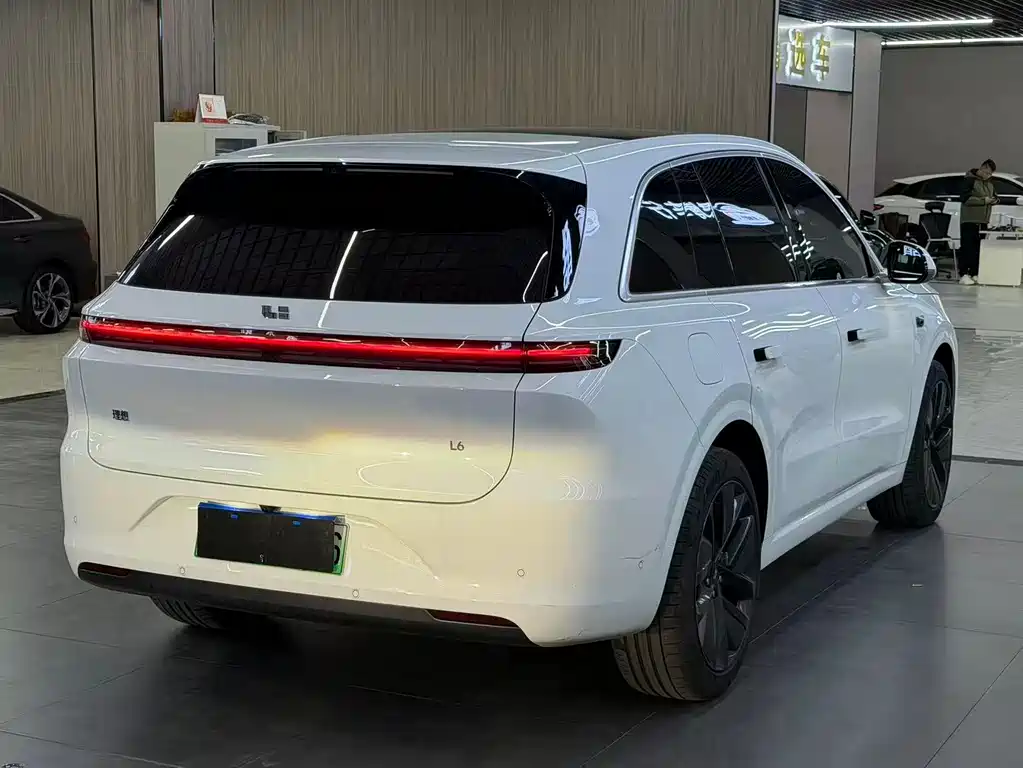 Li Auto IDEAL L6