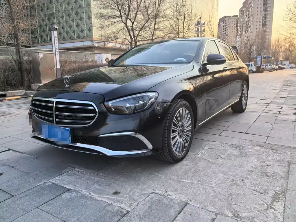 Mercedes-Benz E-Class 2021