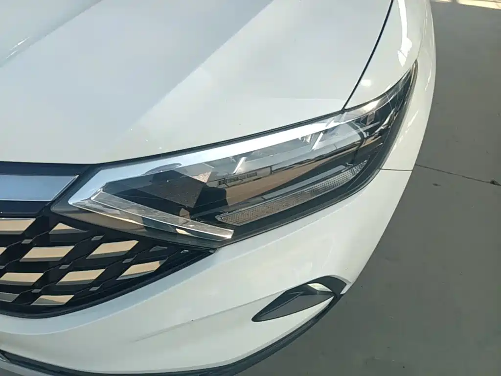 Jetta VS5 — миниатюра 24