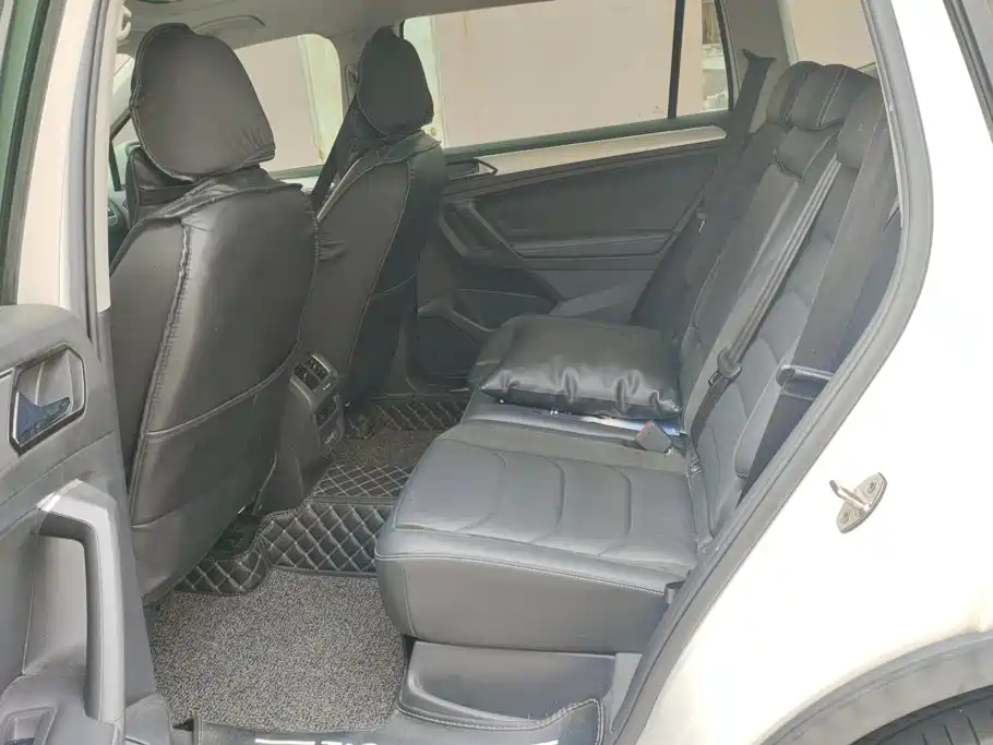 Volkswagen Tiguan L — миниатюра 11
