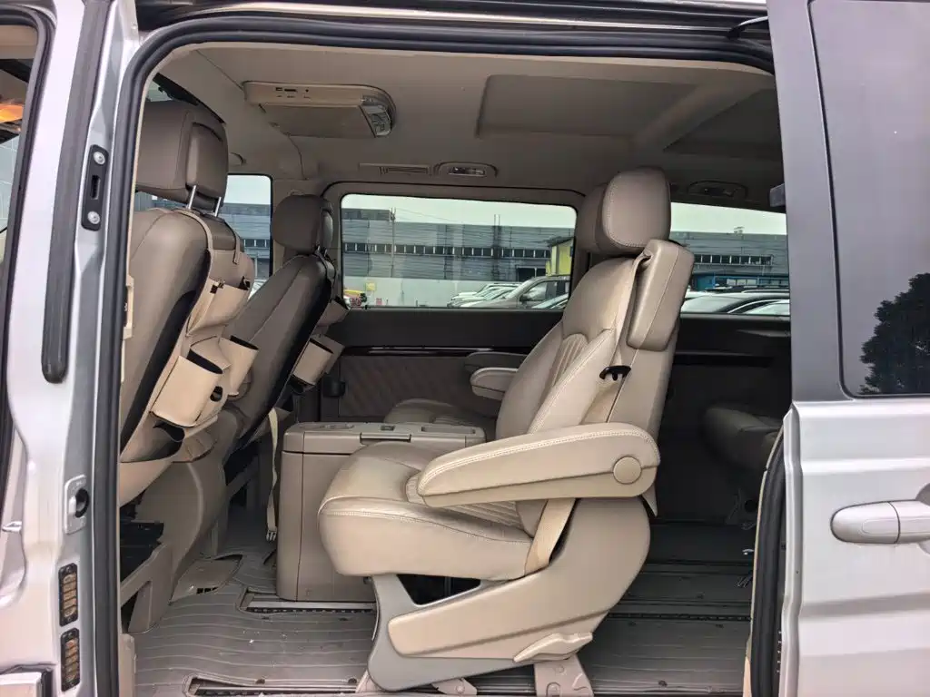 Mercedes-Benz Viano — миниатюра 10