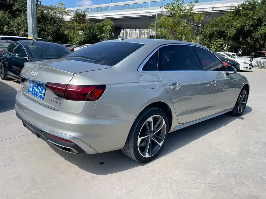 Audi A4L — миниатюра 8